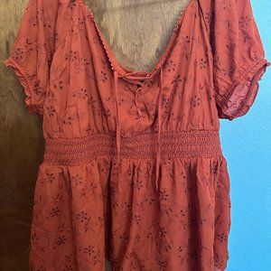 Peasant blouse with babydoll elastic waist, eyelet trim, bohemian fun! NWT